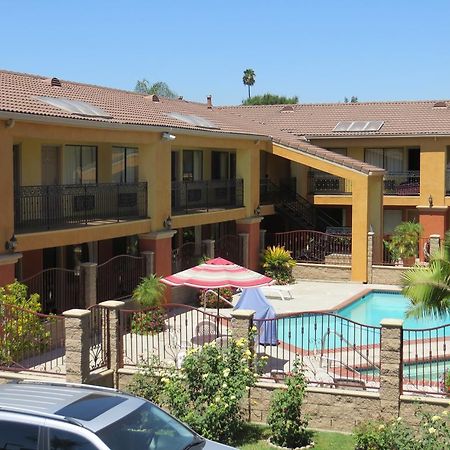 Azusa Inn West Covina Exterior photo