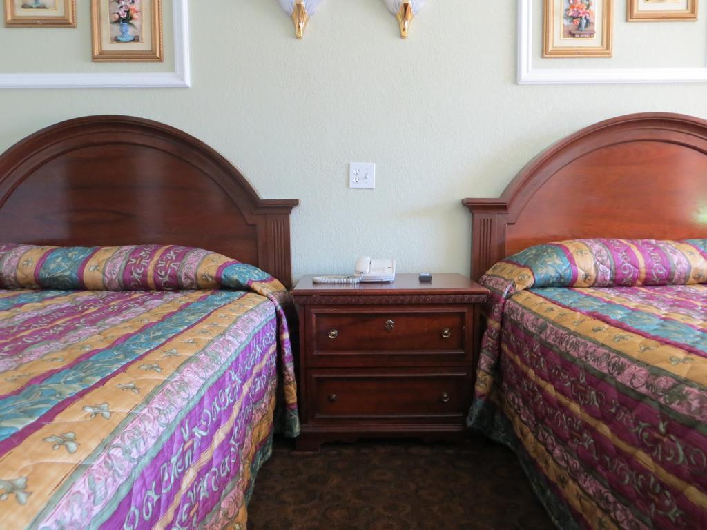 Azusa Inn West Covina Room photo