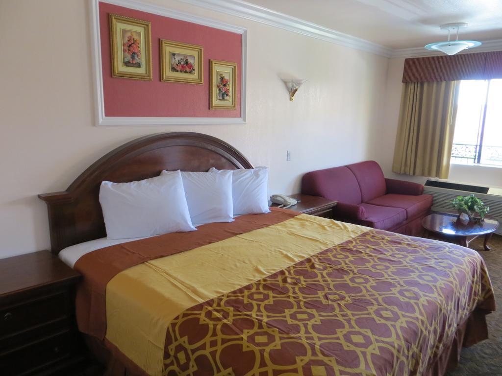 Azusa Inn West Covina Room photo