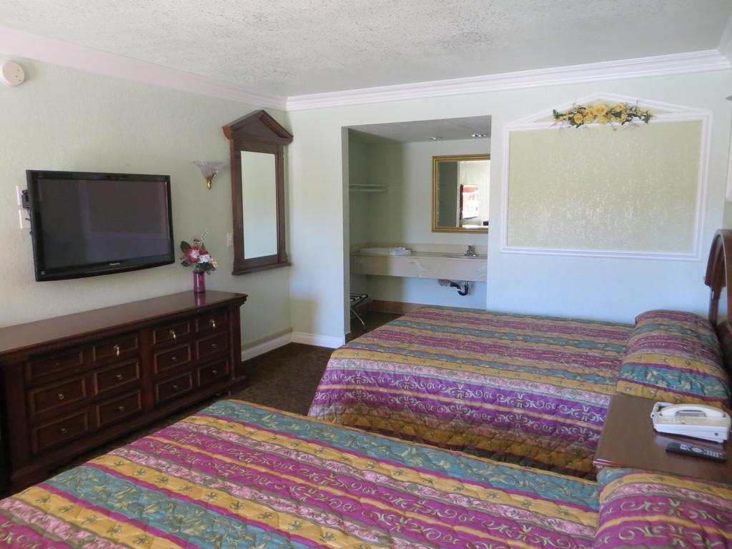 Azusa Inn West Covina Room photo